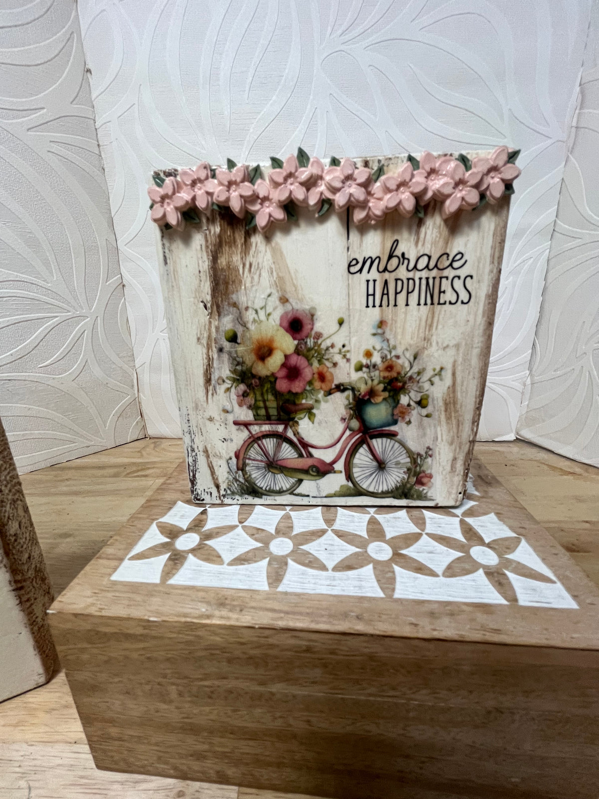 Shelf Sitters Decor